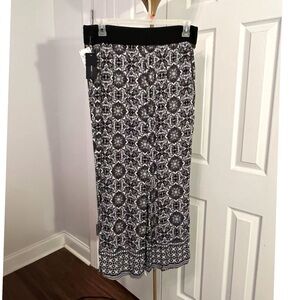 XL Women’s Black & White Pants